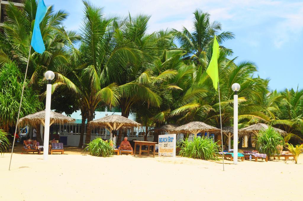 Lanka Beach Hotel Ettukala ภายนอก รูปภาพ