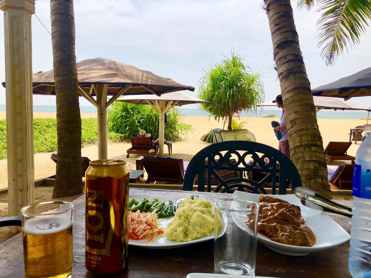 Lanka Beach Hotel Ettukala ภายนอก รูปภาพ