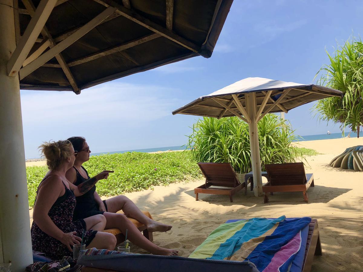 Lanka Beach Hotel Ettukala ภายนอก รูปภาพ