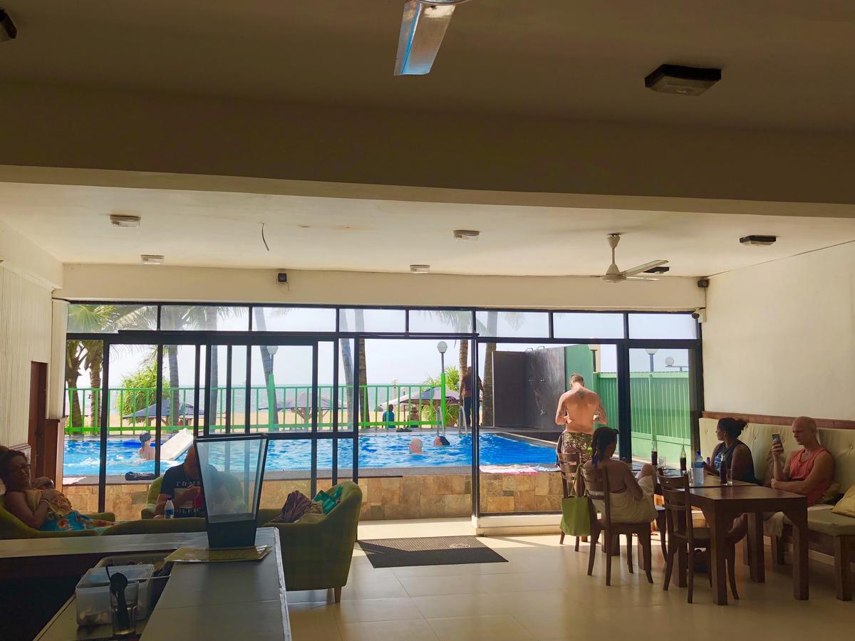 Lanka Beach Hotel Ettukala ภายนอก รูปภาพ