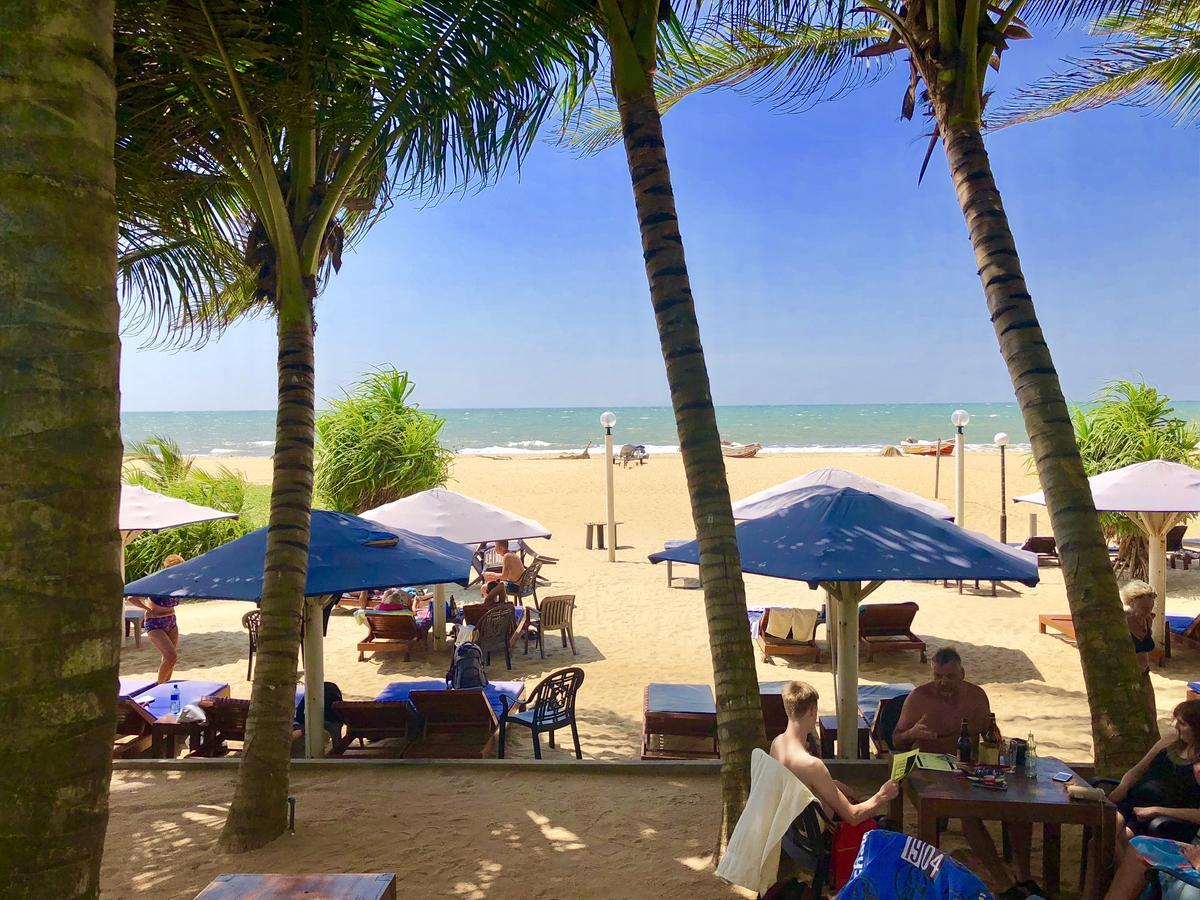 Lanka Beach Hotel Ettukala ภายนอก รูปภาพ