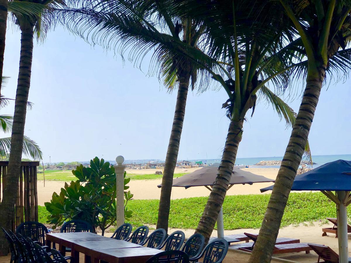 Lanka Beach Hotel Ettukala ภายนอก รูปภาพ