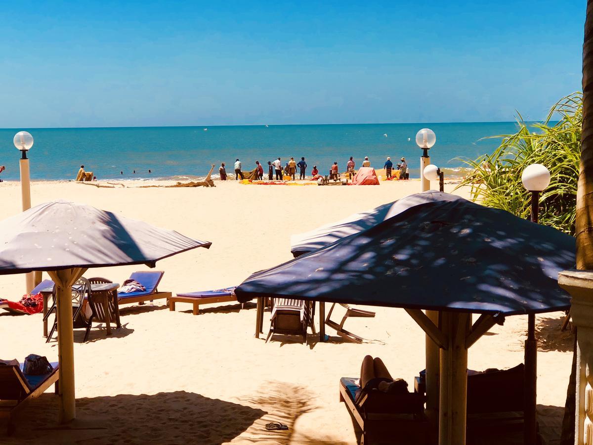 Lanka Beach Hotel Ettukala ภายนอก รูปภาพ