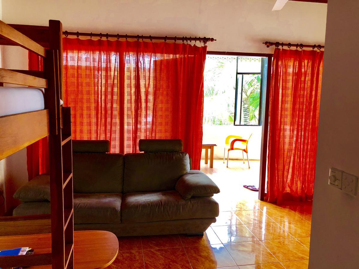 Lanka Beach Hotel Ettukala ภายนอก รูปภาพ
